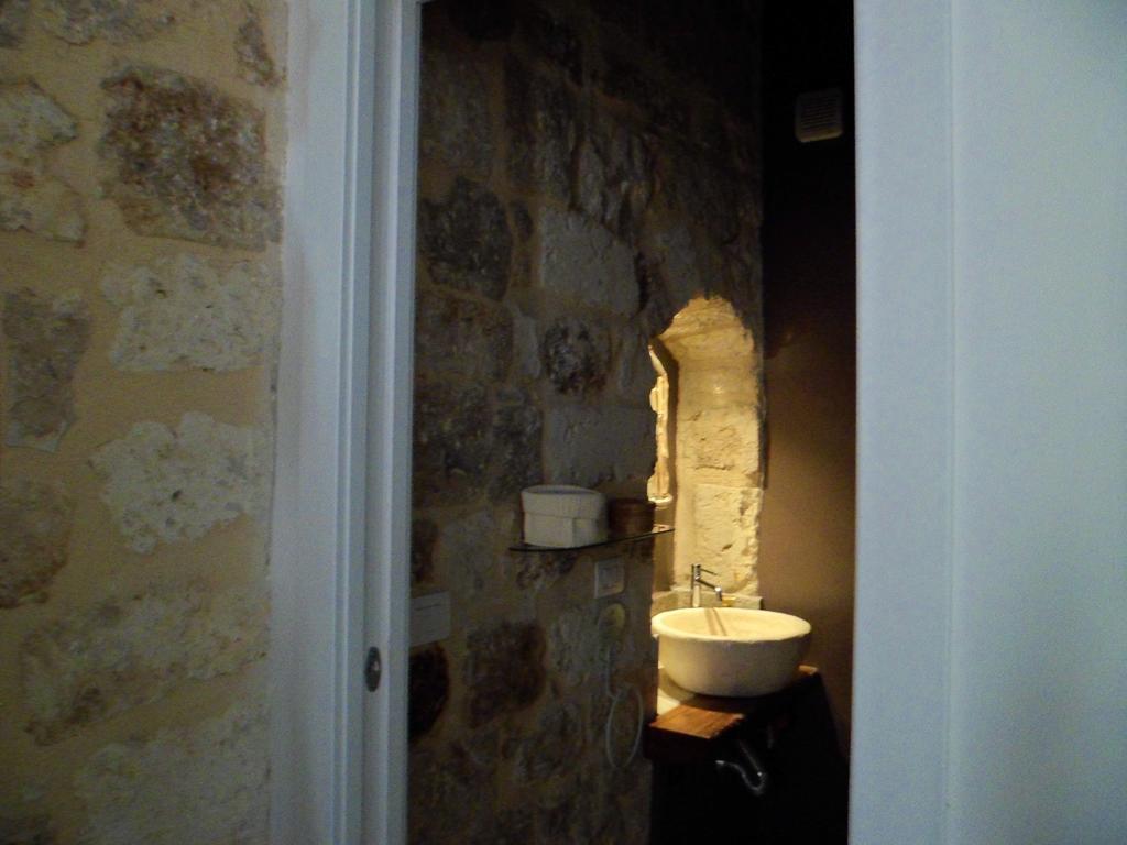 Le Nicchie Hotel Bari Szoba fotó